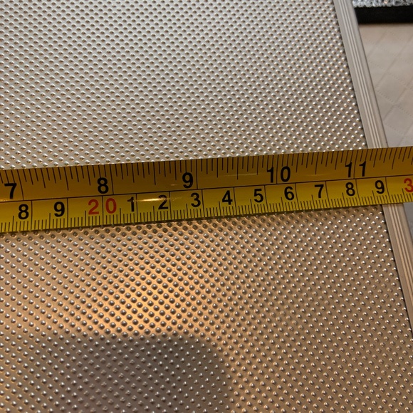 Premium Casino Style Poker Set Poker Chips, Cards, & More with Carrying Case - Picture 16 of 16